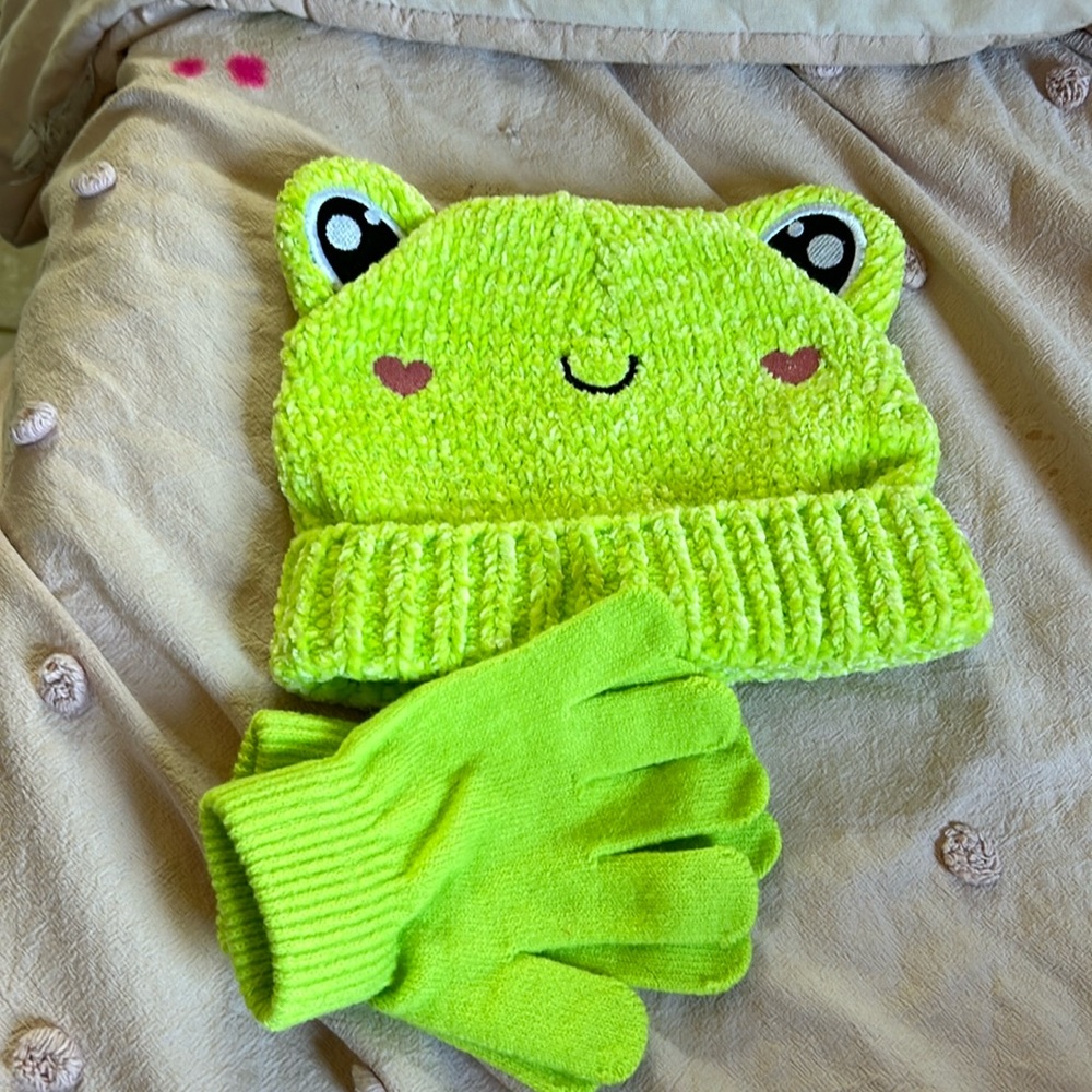 Kids frog hat & gloves